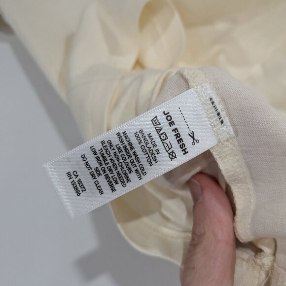 *3/$10* Joe Fresh "Kind" Flower Print Tee Cream Size Medium Size 8 - Picture 4 of 4